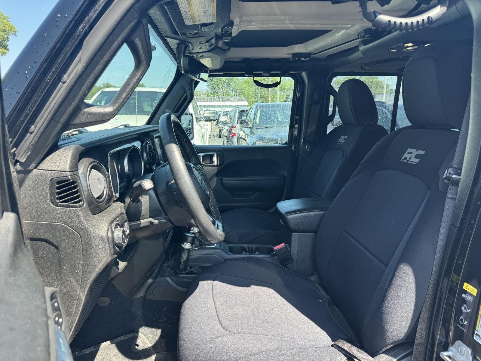 Used 2023 Black Clearcoat Jeep Sport Altitude image 6
