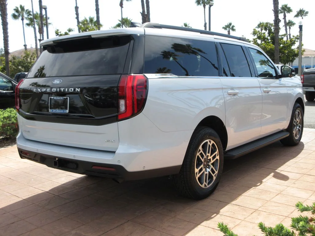 Certified Used 2025 Space Silver Ford Active image 4