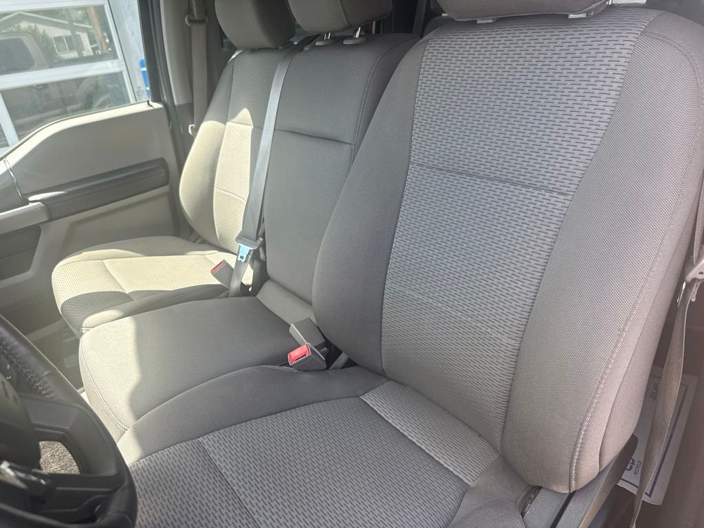 Used 2018  Ford XLT image 17