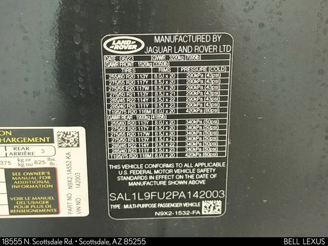 Used 2023  Land Rover SE Dynamic image 35