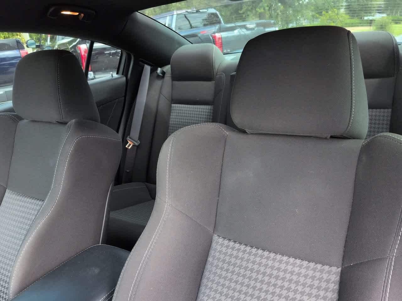 Used 2023 Granite Pearlcoat Dodge R/T image 8