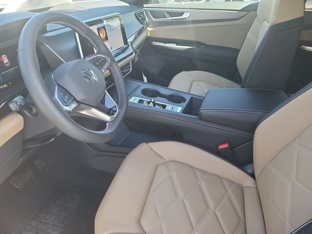 New 2026 Silver Volkswagen 2.0T SE image 11