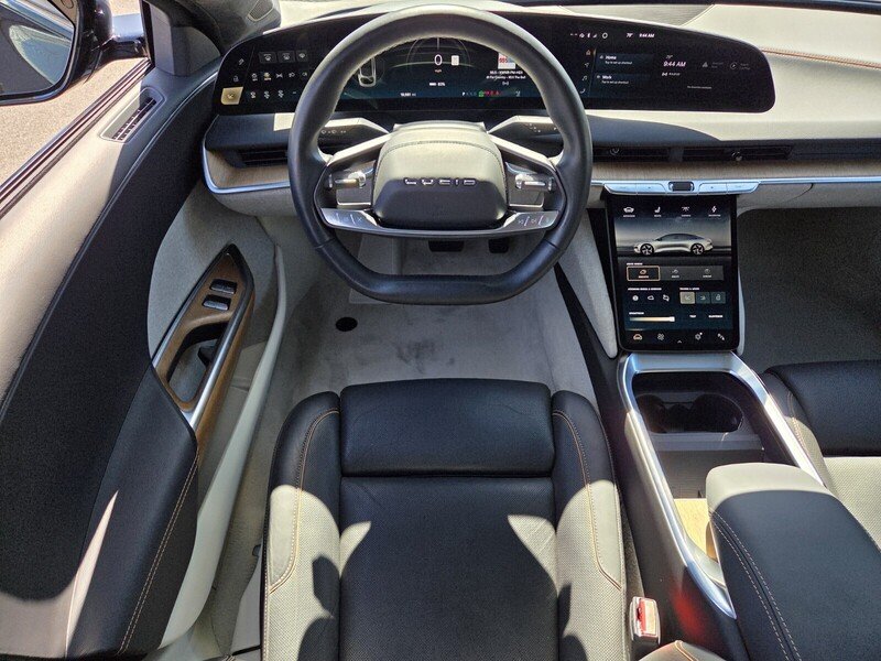 Used 2024  Lucid Touring image 33