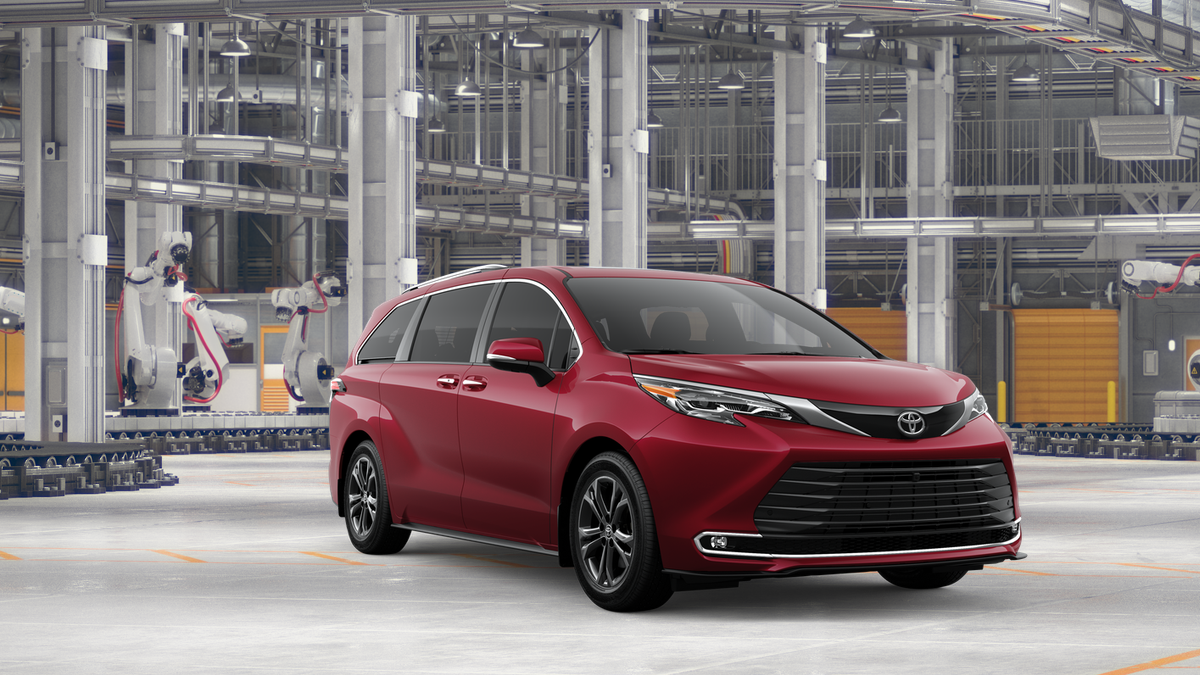 New 2026 Ruby Flare Pearl Toyota Platinum image 15