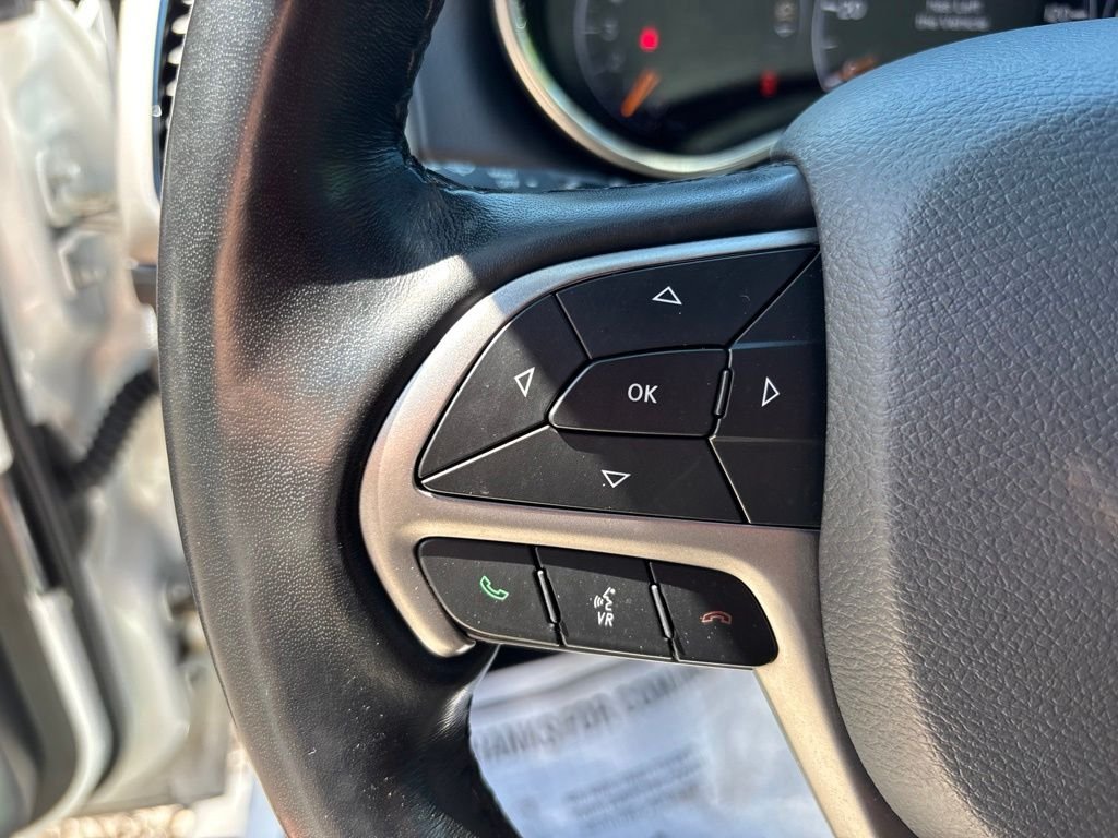 Used 2021 White Jeep Laredo X image 25