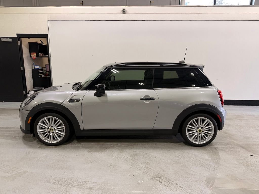 Certified 2024 MINI Hardtop 2 Door SE with VIN WMW13DJ08R2V01699 for sale in Golden Valley, Minnesota