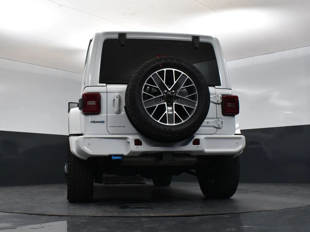 Used 2024 White Jeep High Altitude 4xe image 31