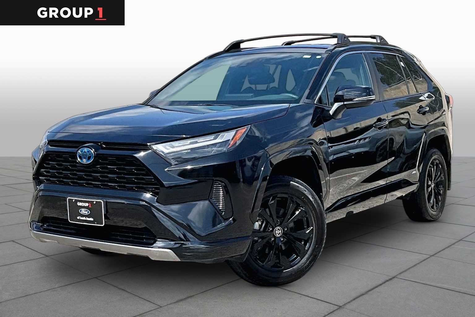 2024 Toyota RAV4 Hybrid SE