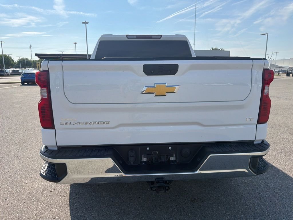 Used 2023 White Chevrolet LT image 4