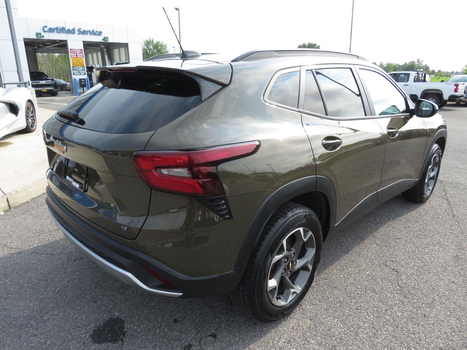 Used 2024 Harvest Bronze Metallic Chevrolet LT image 4