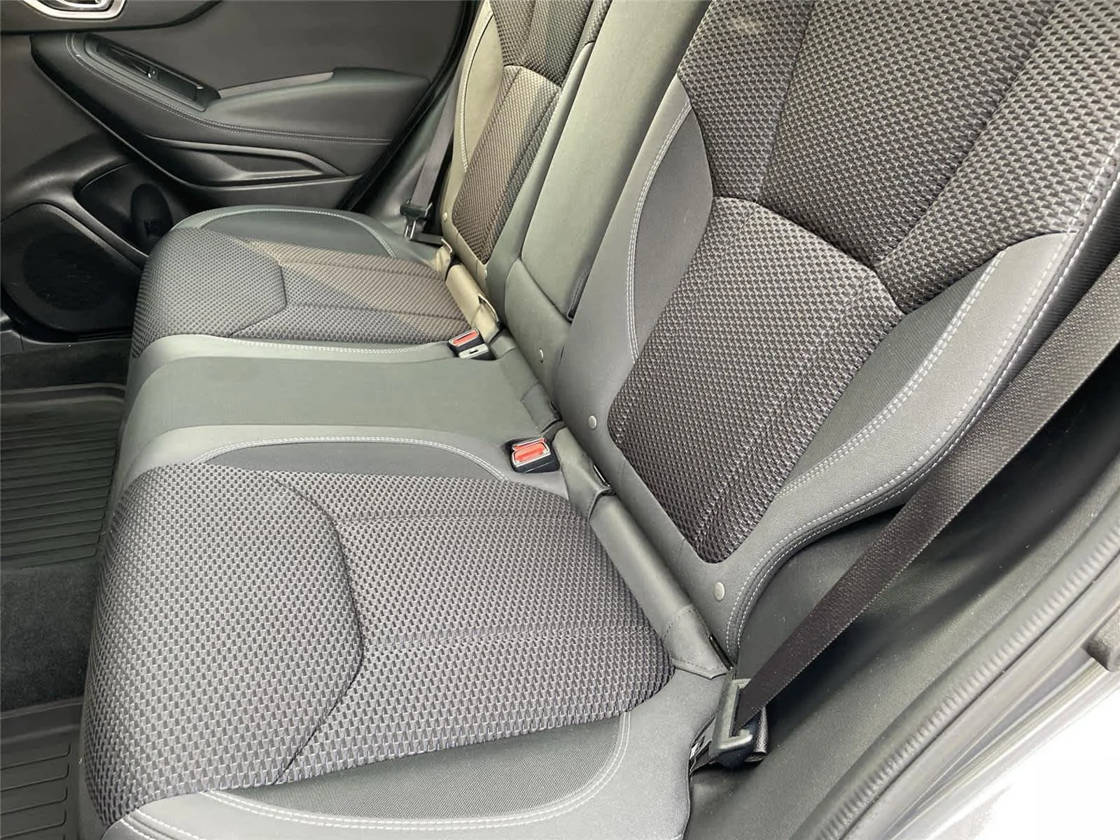 Used 2020 Magnetite Gray Metallic Subaru Premium image 15