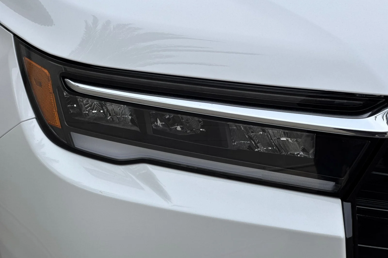 New 2026 Platinum White Pearl Honda Touring image 32