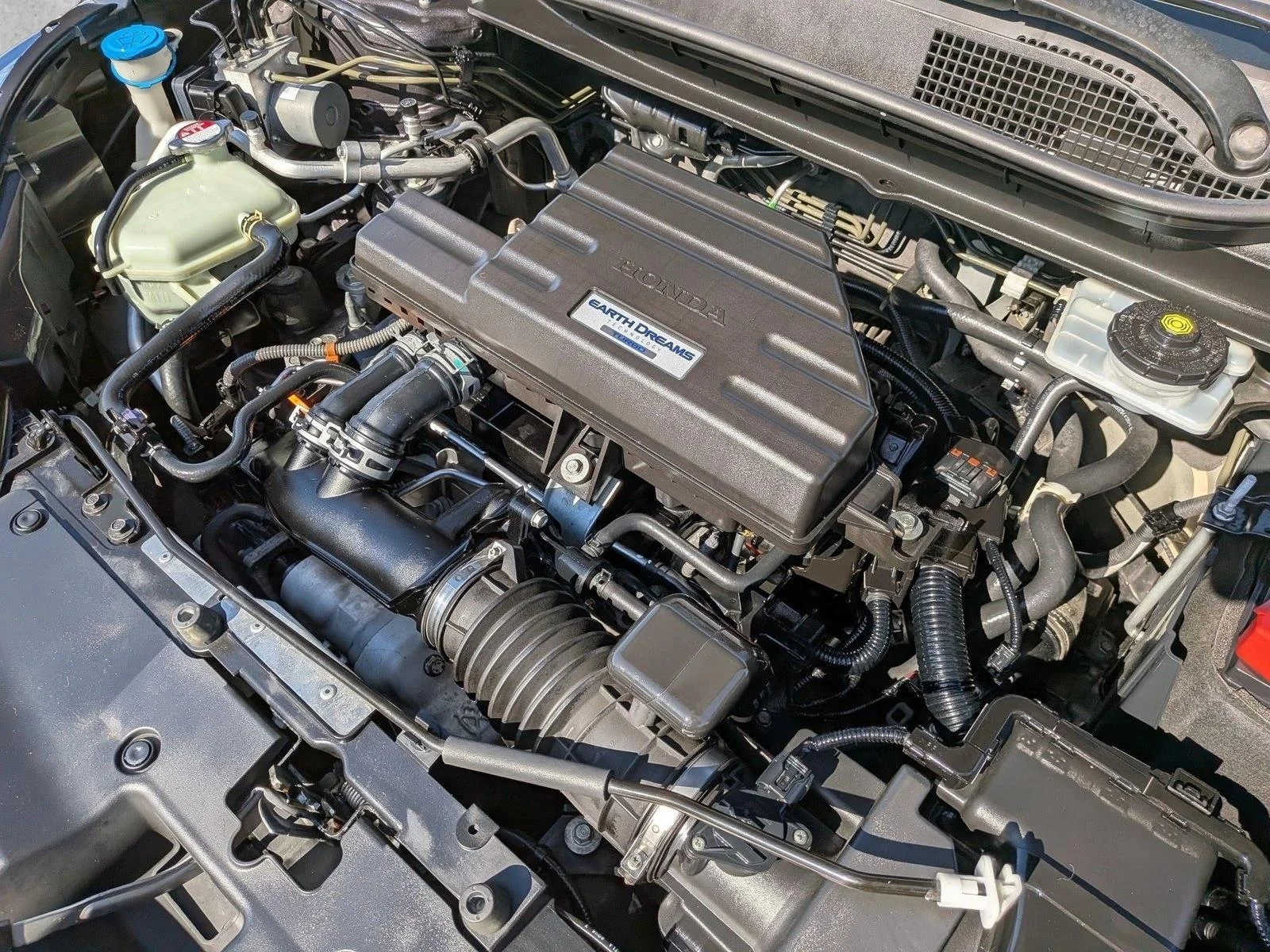 Used 2018 Silver/Gray Honda Touring image 22