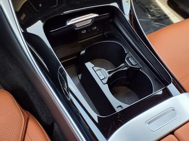 2025 Mercedes-Benz C-Class Sedan C 300 - Photo 7