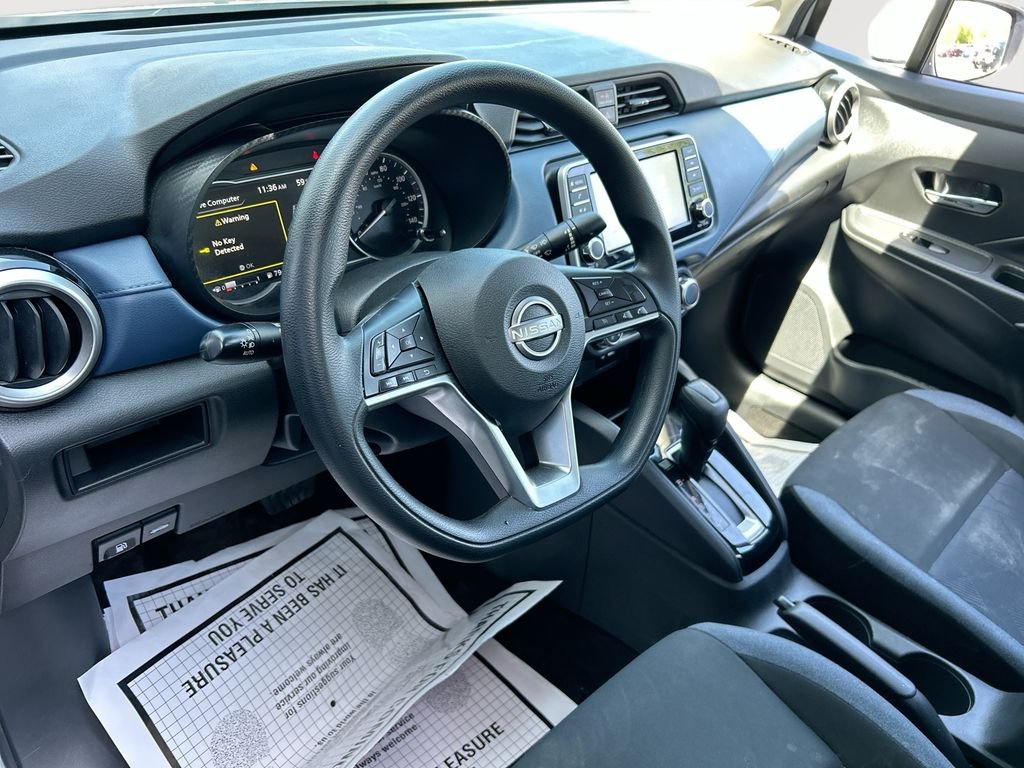 Used 2025 Silver Nissan 1.6 SV image 14