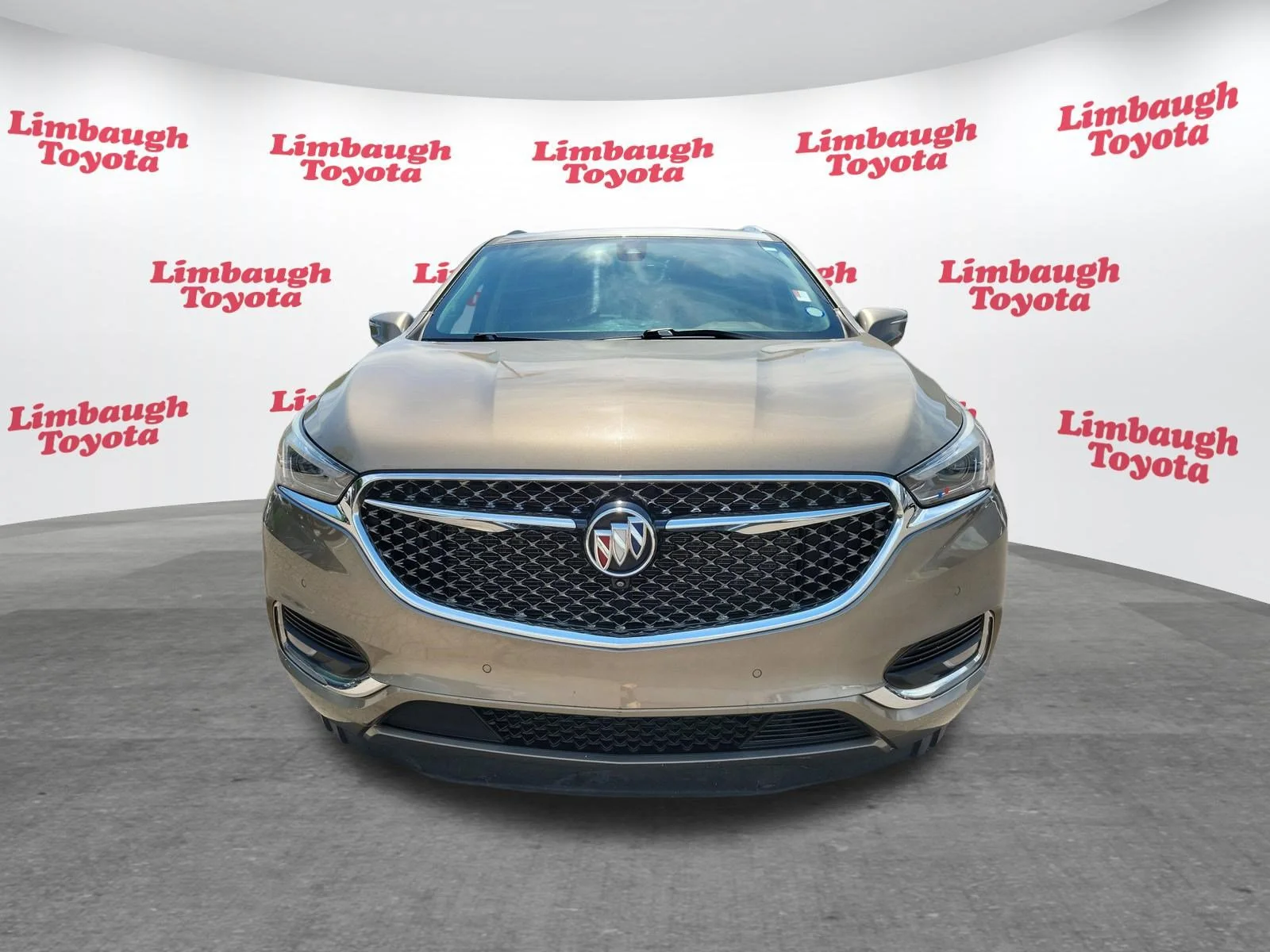 Used 2020 Champagne Gold Metallic Buick Avenir image 23