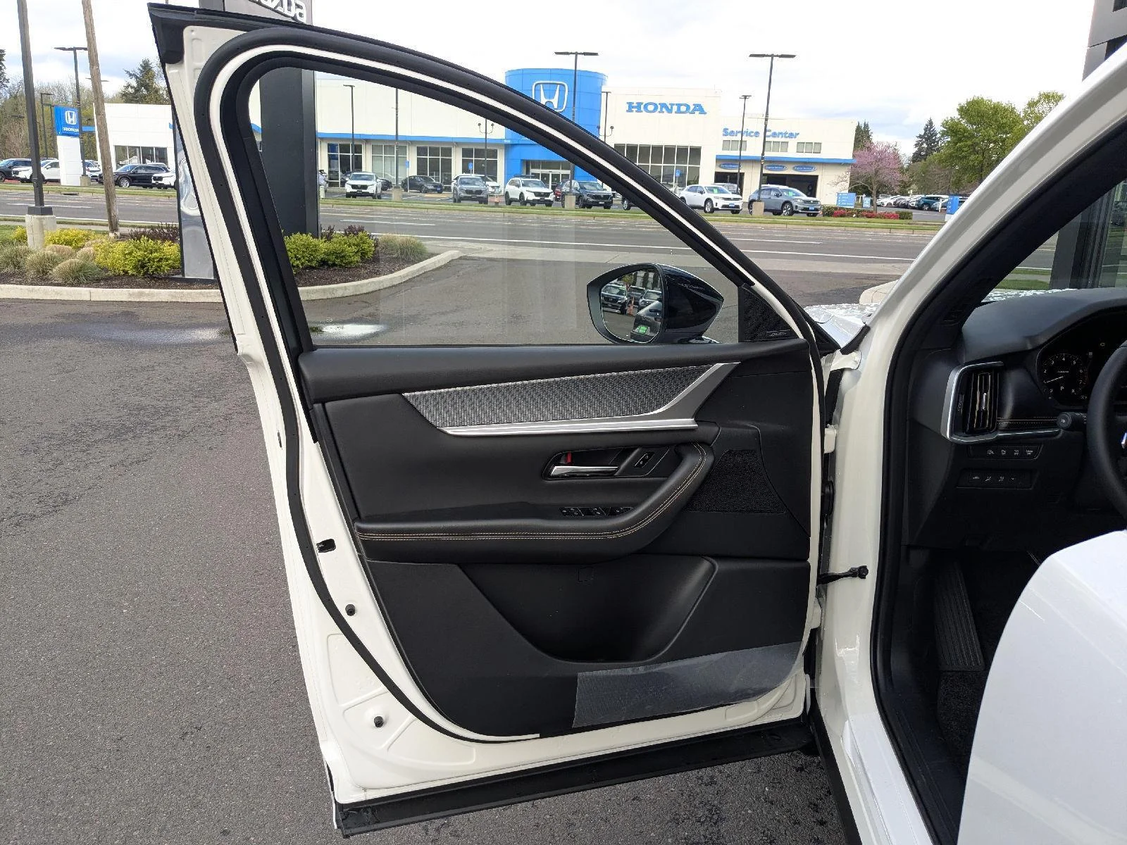 New 2026 Rhodium White Premium Mazda 3.3 Turbo S Premium AWD image 17