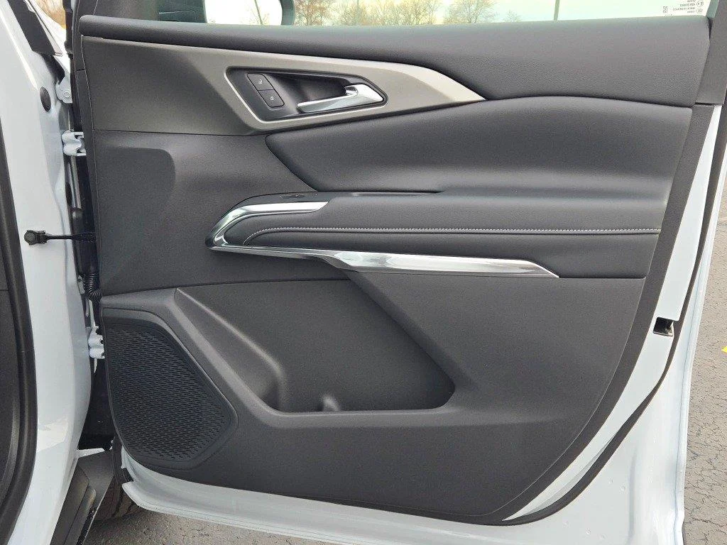 2026 Chevrolet Traverse LT - Photo 8