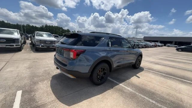 New 2026 Vapor Blue Metallic Ford Tremor image 11