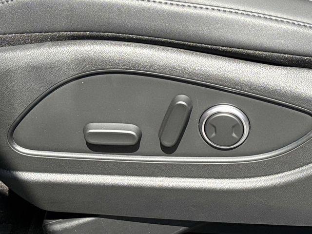 New 2026 Black Hyundai SEL 7P image 28