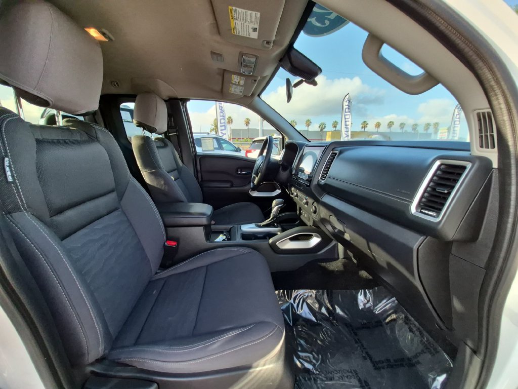 Used 2023 White Nissan SV image 30
