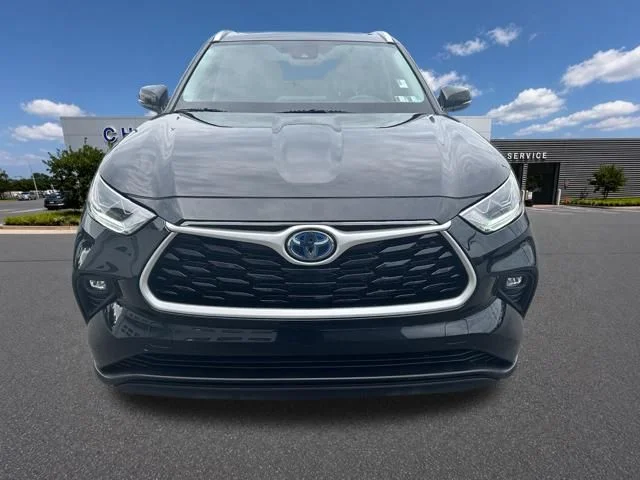 Certified Used 2022 Midnight Black Metallic Toyota Bronze Edition image 13