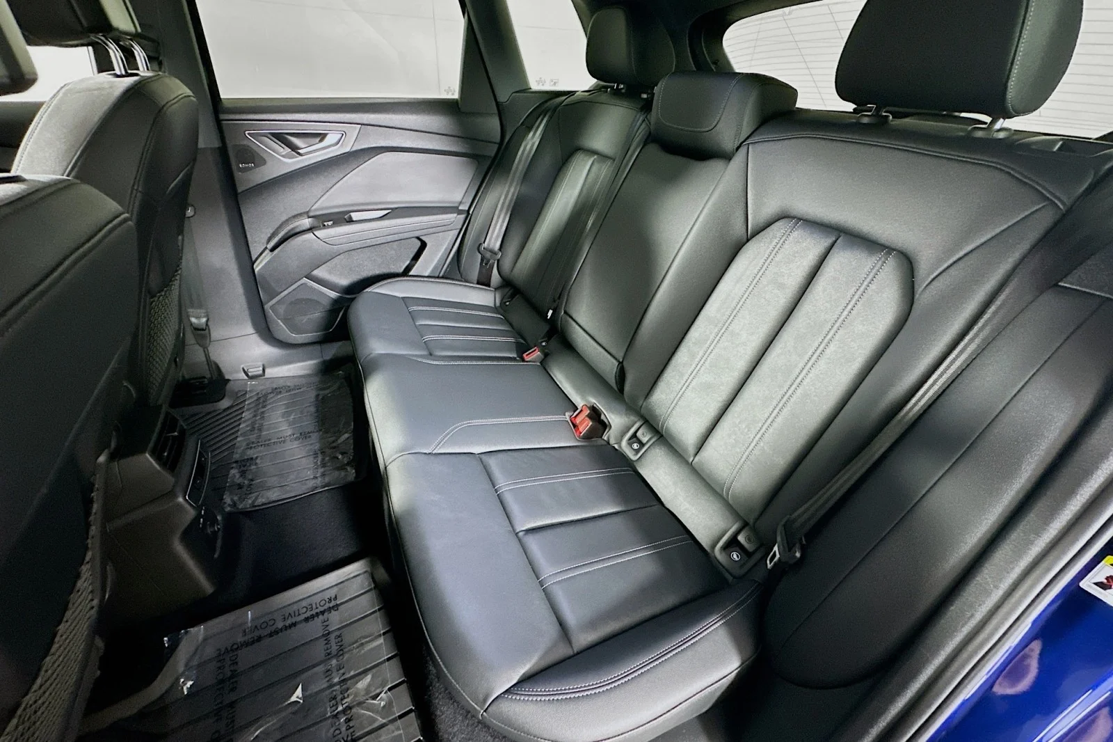 Used 2023 Navarra Blue Metallic Audi Premium Plus image 9