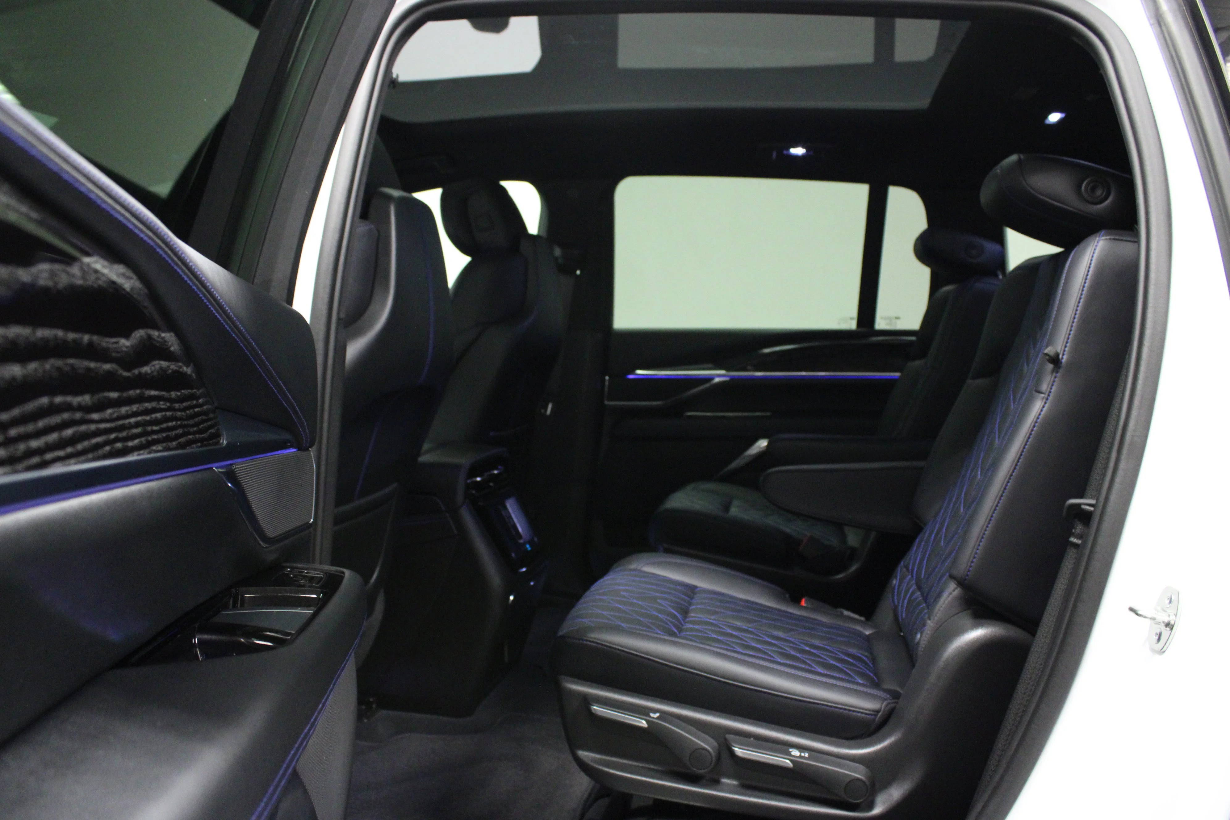Used 2025 Summit White Cadillac Sport 1 image 13