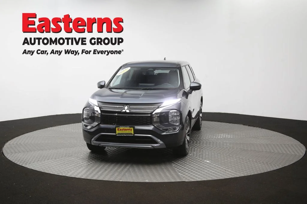 Used 2025 Gray Mitsubishi SE image 54