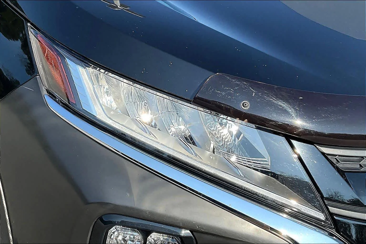 Used 2024 Labrador Black Pearl Mitsubishi Trail Edition image 27