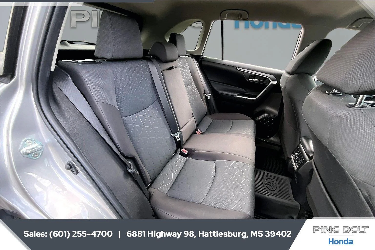 Used 2024 Silver Sky Metallic Toyota XLE image 20