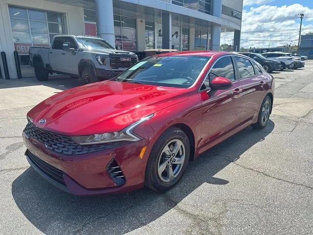 Used 2021 Red Kia LXS image 11
