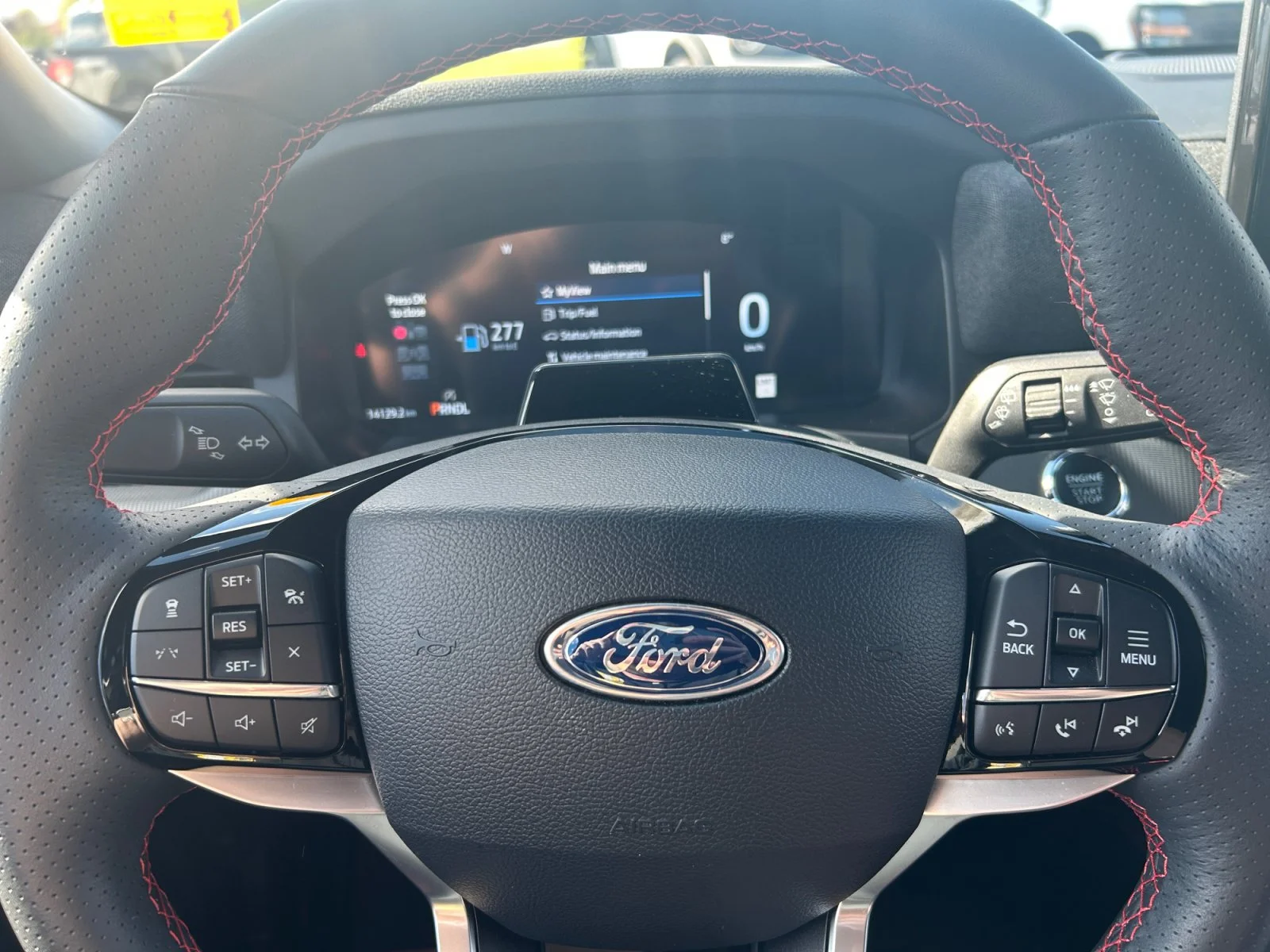 Used 2025  Ford ST-LINE 4WD Low Kms image 21