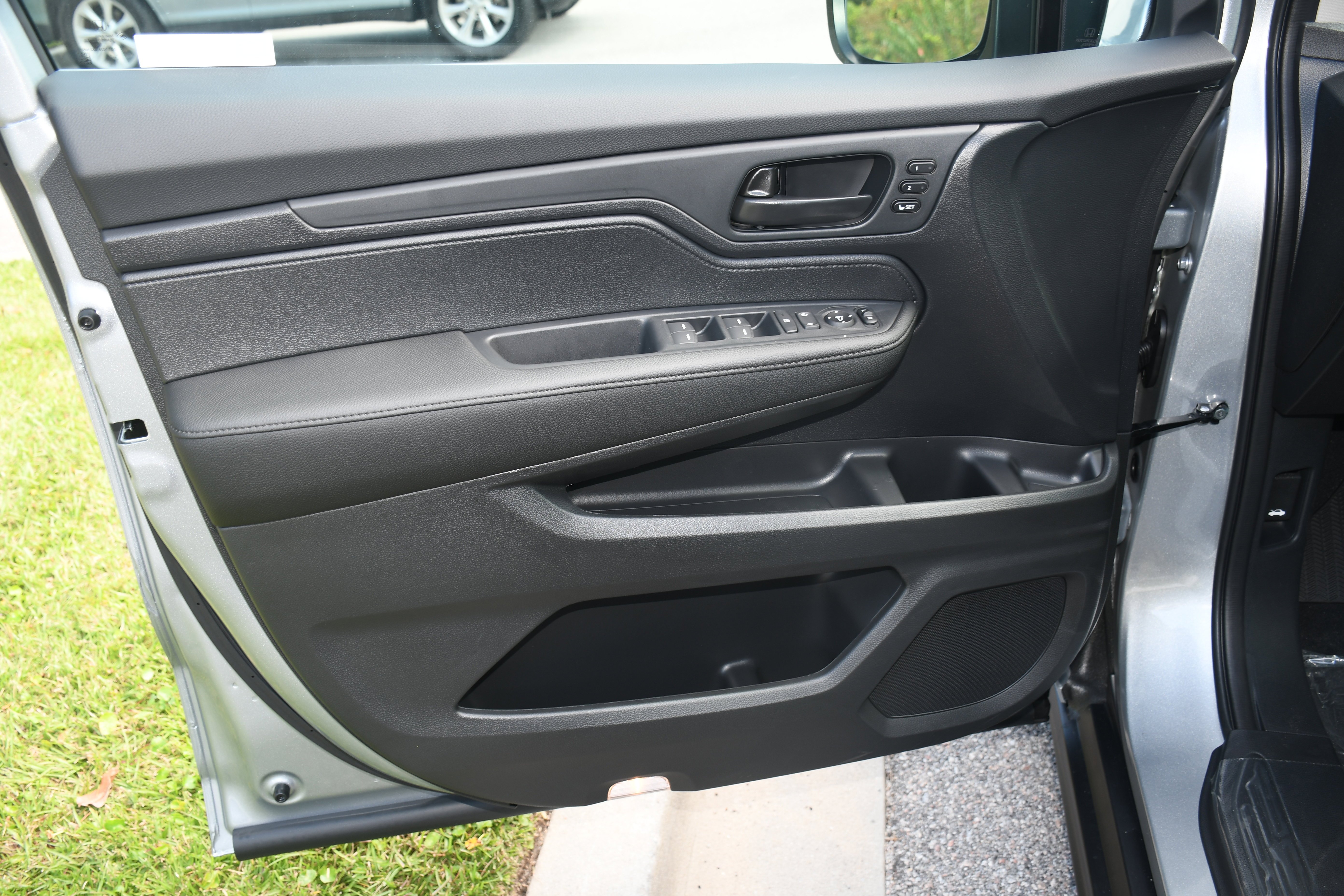 2026 Honda Odyssey EX-L - Photo 5