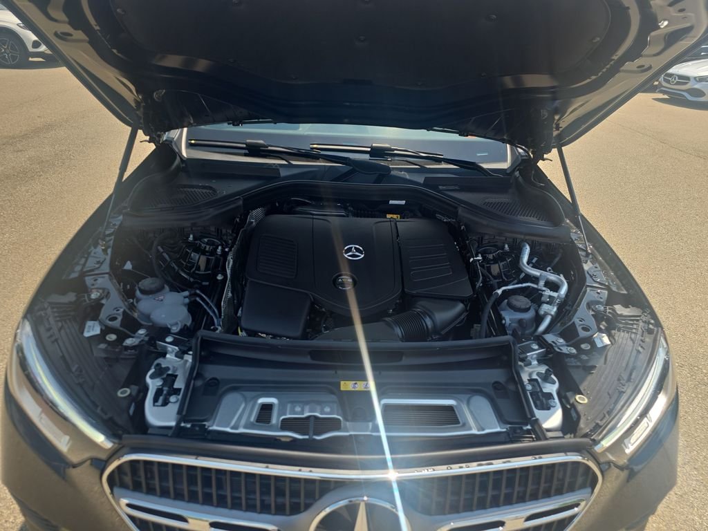 New 2026 Black Mercedes-Benz GLC 300 image 22