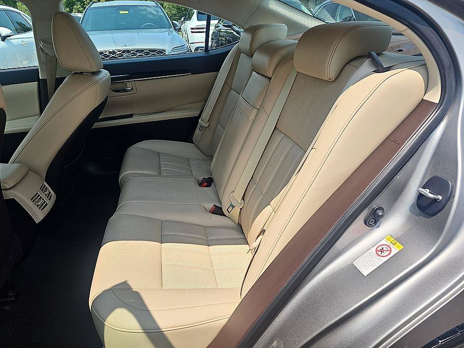Used 2017 Atomic Silver Lexus ES 350 image 29