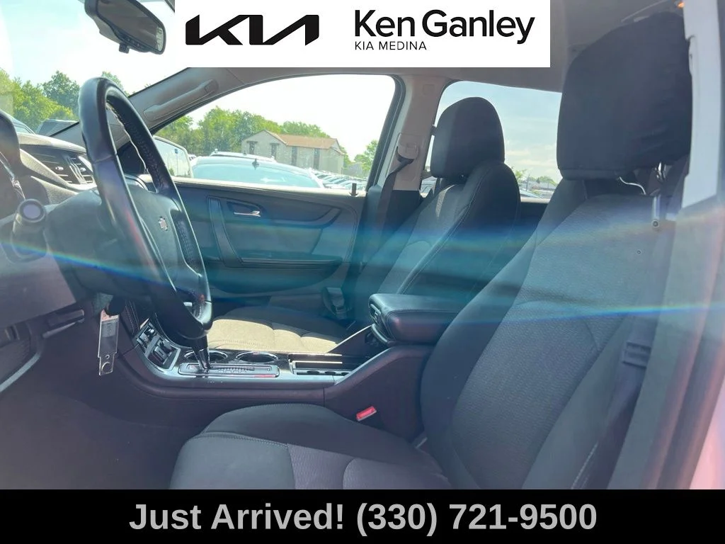 Used 2017 White Chevrolet LT image 11