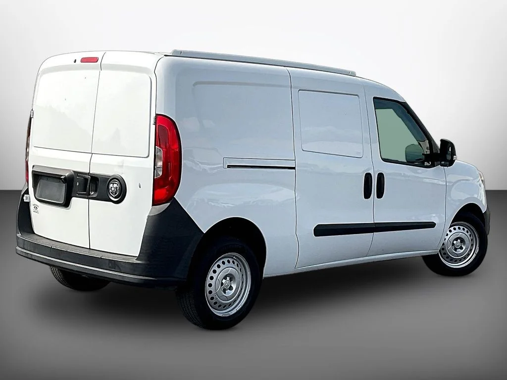 Used 2021 White Ram Tradesman image 7