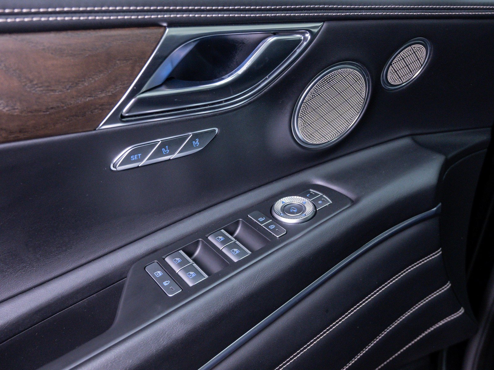 Used 2024 Vik Black Genesis 3.5T Advanced image 19