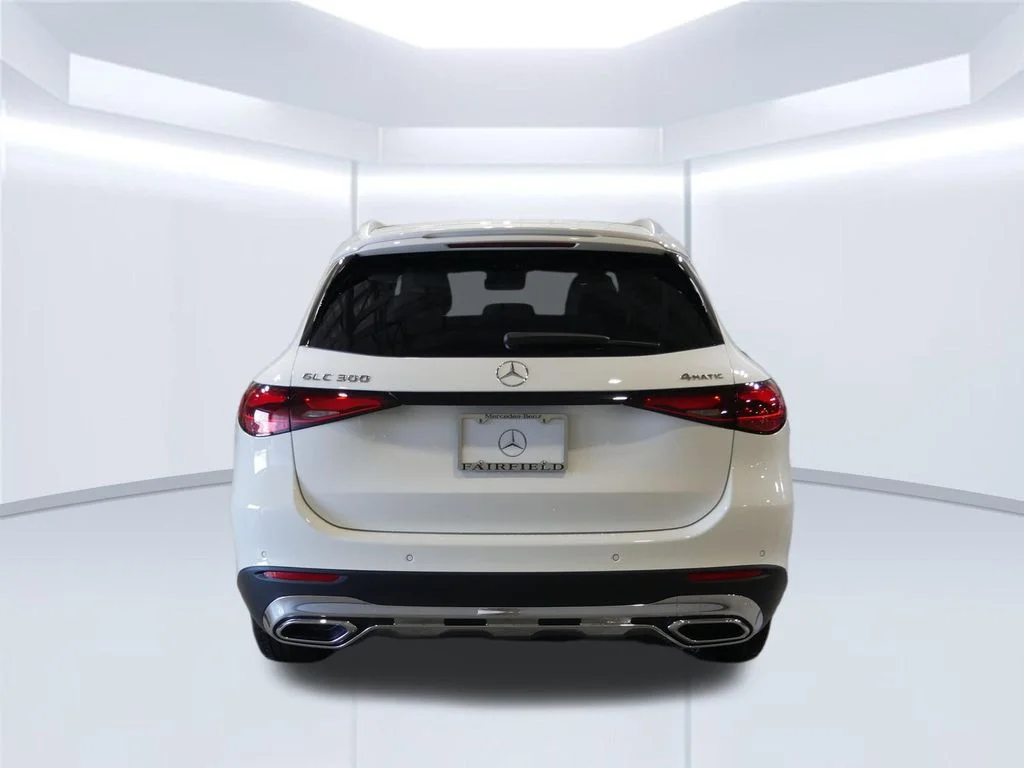 New 2026 Polar White Mercedes-Benz GLC 300 image 40