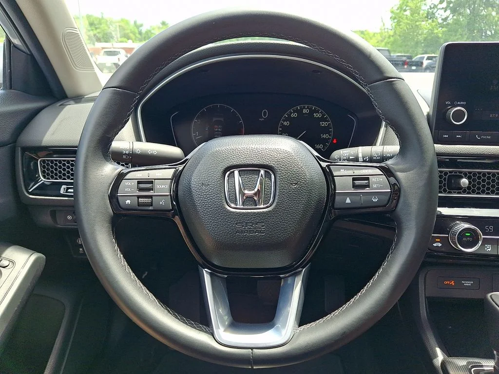 Certified Used 2024 Lunar Silver Metallic Honda EX-L image 19