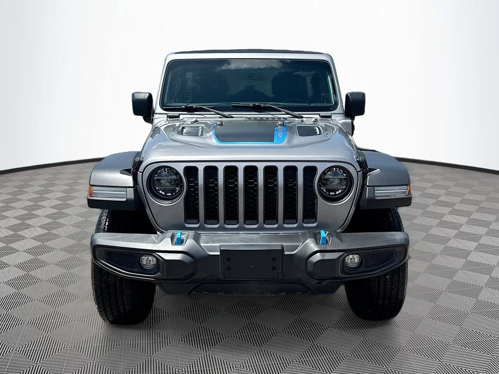 Used 2021 Silver Jeep Unlimited Rubicon 4xe image 2