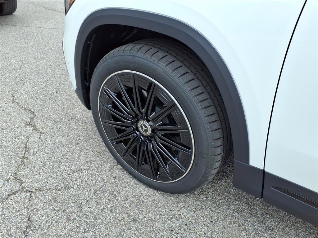 New 2026 Polar White Mercedes-Benz GLA 250 image 9