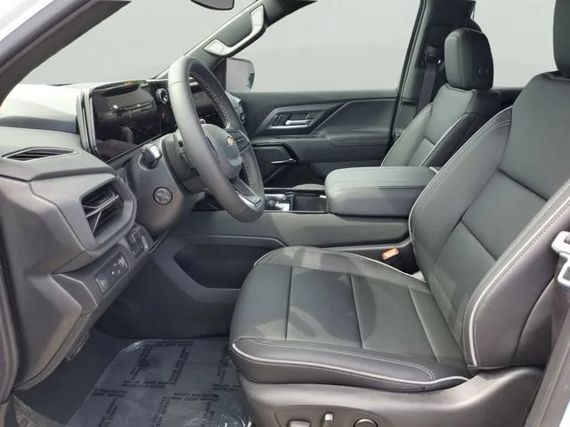 New 2026 Summit White Chevrolet LT - Extended Range image 15