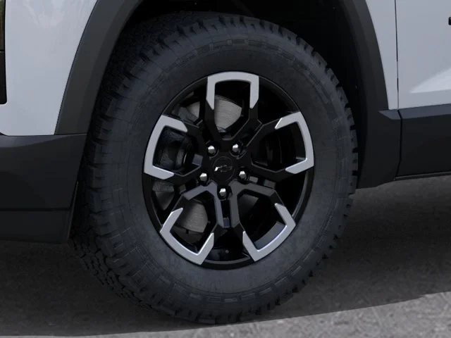 New 2027 Polar White Tricoat Chevrolet ACTIV image 9