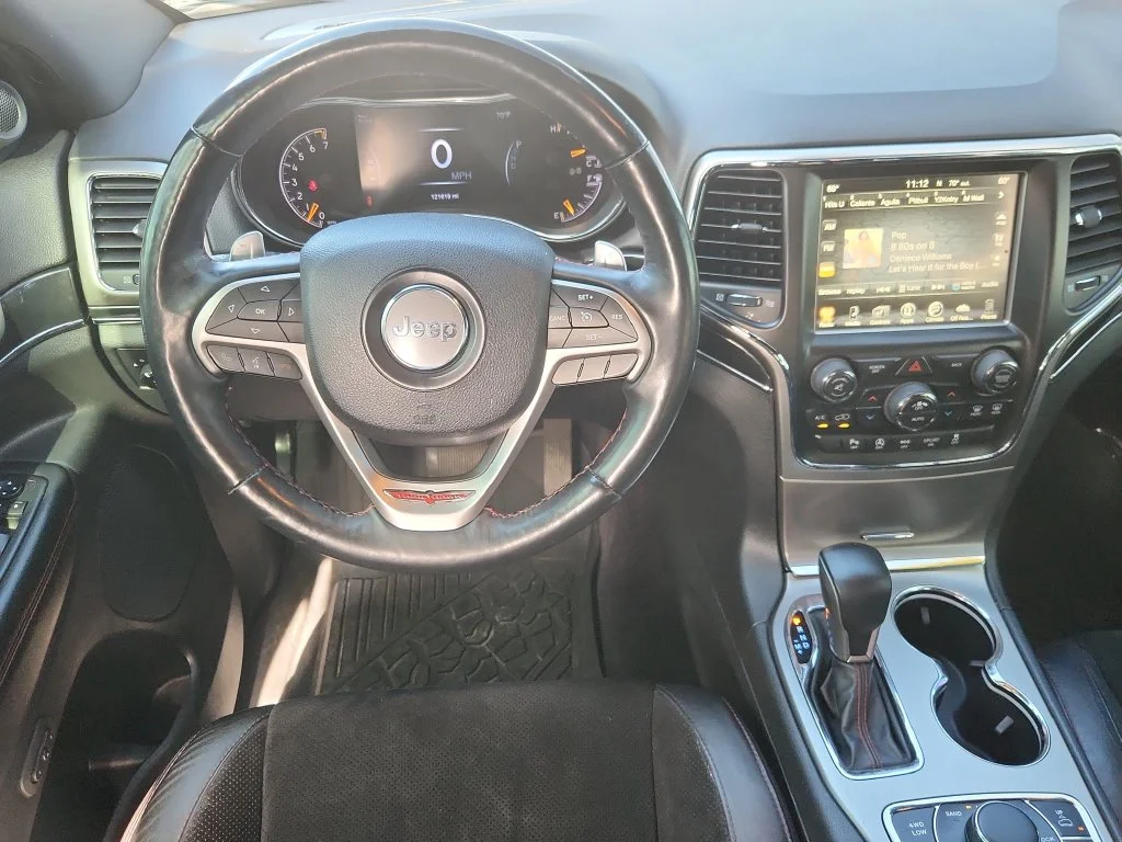 Used 2017 Black Jeep Trailhawk image 9