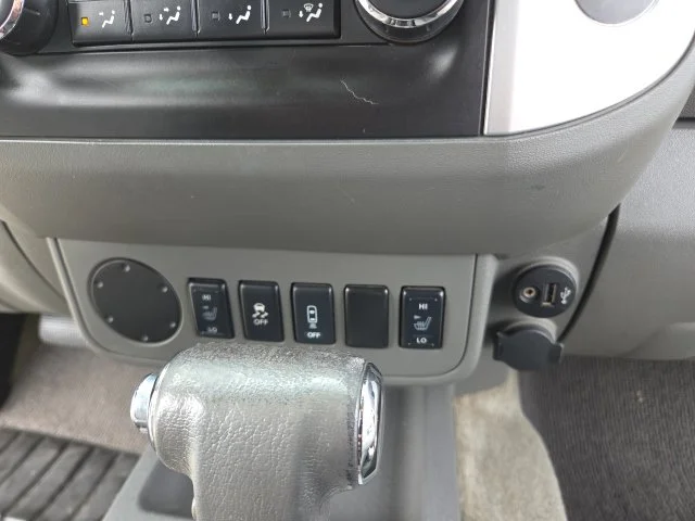 Used 2017 White Nissan SV image 27