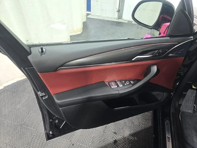Used 2024 Black BMW xDrive30i image 6
