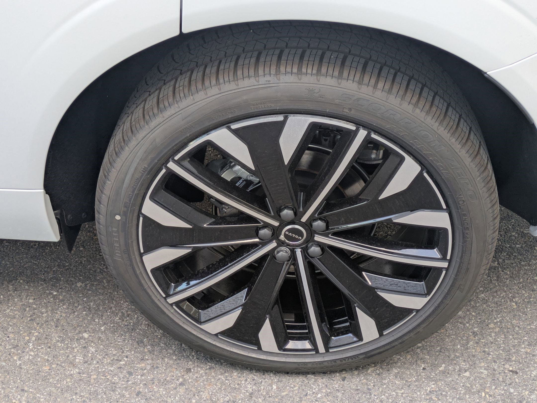 2026 Volvo XC60 Ultra - Photo 15