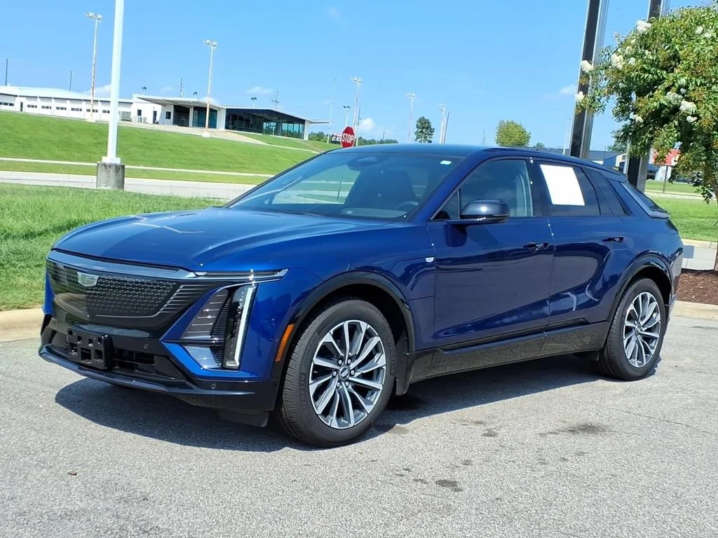 2024 Cadillac LYRIQ Sport 2 - Photo 11
